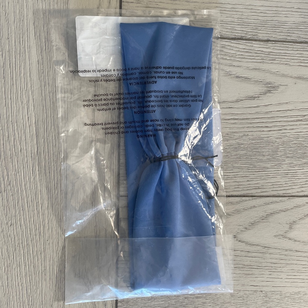 Alo “Authentic” Airlift Headband - Picture 5 of 5